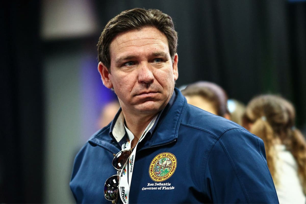 Ron DeSantis, gobernador de Florida, calificó la Ley TRUMP como "débil" y acusó a legisladores republicanos de incumplir promesas de campaña