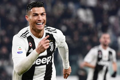 Ronaldo anotó el primer y el tercer gol de la Juventus