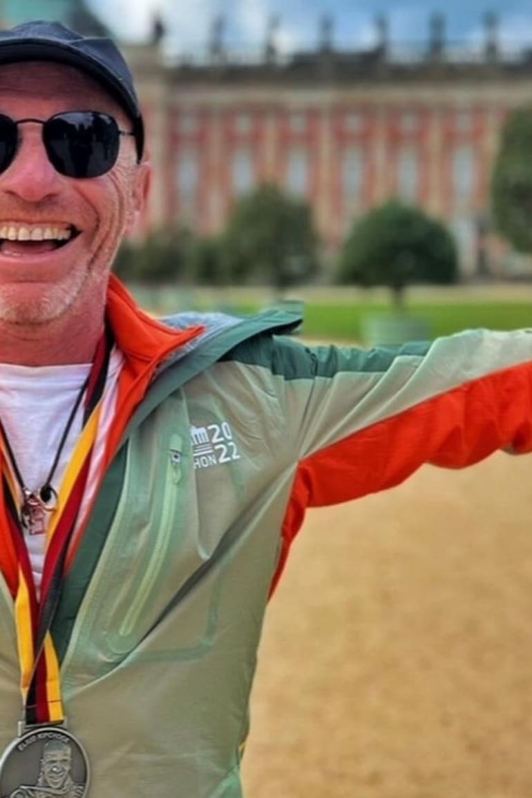 Roni comenzó a correr con su hermano 1.6 K en el Parque Centenario. En ese momento no sabía todo lo bueno que estaba por venir.