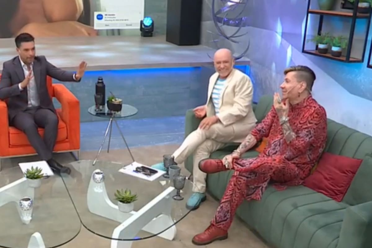 Ronnie Arias y Roberto Piazza protagonizaron una particulación situación en vivo (Captura video)