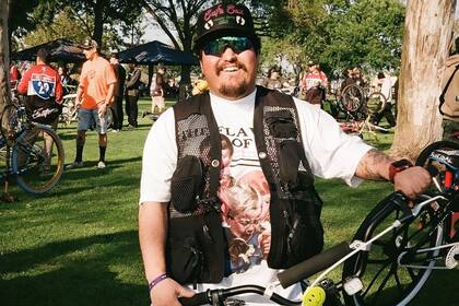 Ronnie Ramírez consolidó una marca de indumentaria que realza el valor de los migrantes mexicanos en la cultura estadounidense