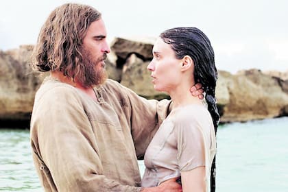 Rooney Mara y Joaquin Phoenix en María Magdalena