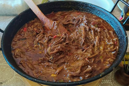 Ropa vieja es uno de los platos cubanos más populares