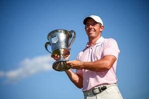 Rory McIloy se impuso por amplio margen en Charlotte y llega a pleno al PGA Championship