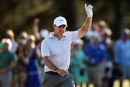 Rory McIlroy exhibió su repertorio en las primeras dos ruedas del Masters de Augusto y tomó 6 golpes de diferencia, un margen nunca visto en la punta tan temprano en el certamen.