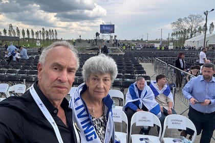 Rosa Rotenberg junto a Marcelo Mindlin, presidente del Museo del Holocausto