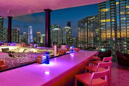 Rosa Sky Rooftop abrió a principios de 2022 en Miami