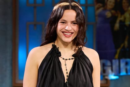 Rosalía presentó su nuevo álbum y sorprendió a figuras del Vaticano (Foto: Captura TV)