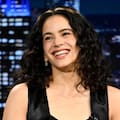 Rosalía con Jimmy Fallon: de la vez que no la dejaron entrar a una iglesia a por qué se esconde de su guardaespaldas