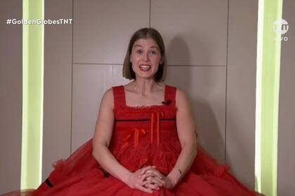 Rosamund Pike, mejor actriz de comedia en cine por Descuida, yo te cuido
