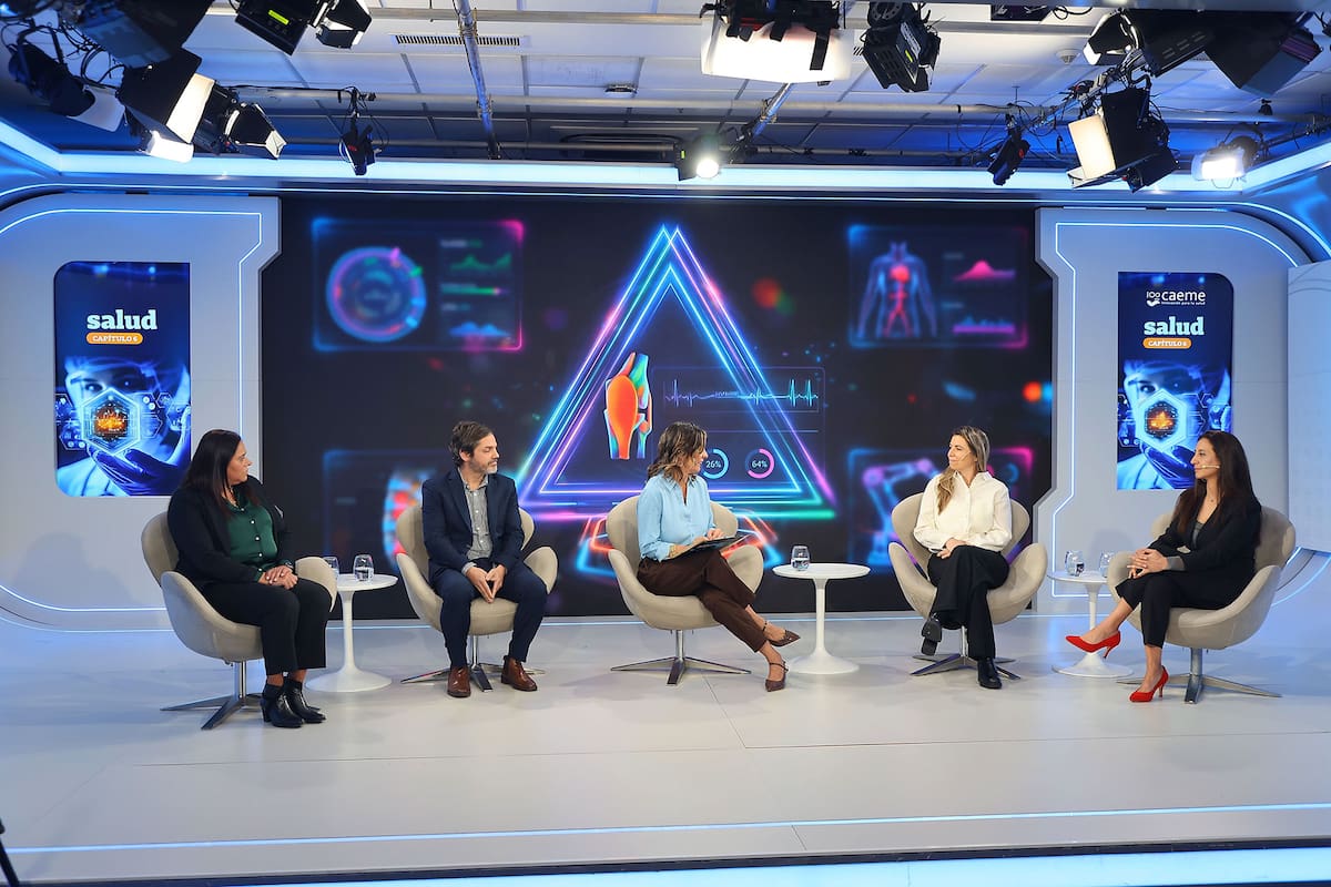 Rosana Asensio (Fundación COMEI), Nicolás Fernández Escobar (Hospital de Niños R. Gutiérrez), Carla Quiroga (LA NACION), Julieta Calmels (Gobierno de la Provincia de Buenos Aires) y Marcela La Villa (Universidad Siglo 21)