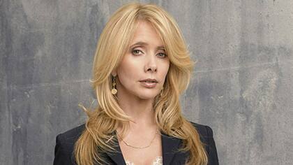 Rosanna Arquette, una de las primeras figuras que denunció a Weinstein, no fue invitada a los Globos de Oro