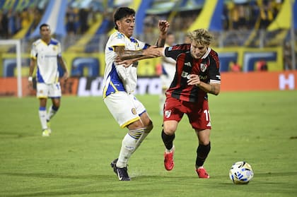 Rosario central enfrenta a River en el estadio gigante de Arroyito, por la tercera fecha del torneo apertura 2026