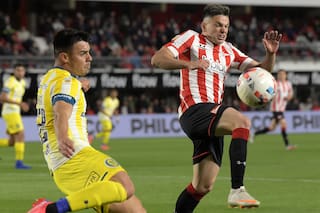 Estudiantes y Rosario Central empataron 2-2 en una noche con emociones hasta el final