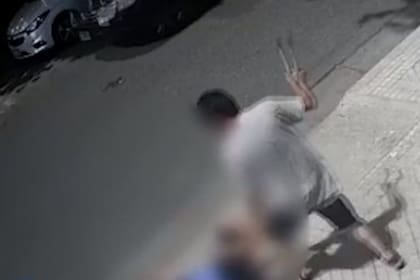 Rosario: un hombre fue atacado a hachazos en plena vía pública.