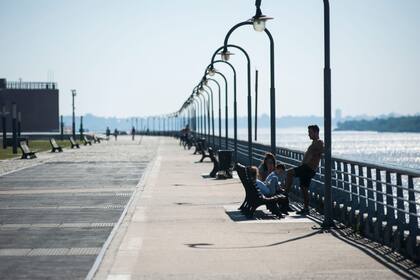 Rosario ya tiene estrategias para salir de la cuarentena y reactivar la actividad económica