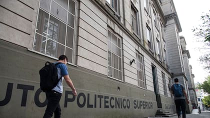 El politécnico está de luto tras la muerte de cinco de sus ex alumnos