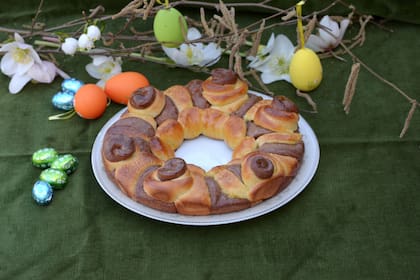 Rosca de Pascua con chocolate.