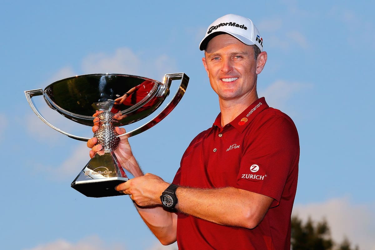 Rose, con el trofeo de campeón de la FedEx Cup; además, embolsó US$ 10 millones de bonus