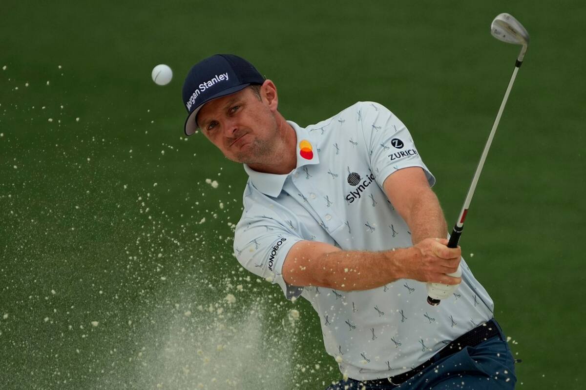 Rose empleó 65 golpes y quedó a dos del récord de la cancha; tiene cuatro de ventaja sobre sus perseguidores / AP