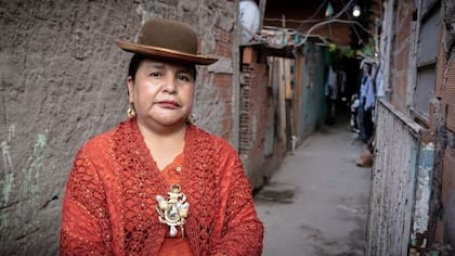 Rose Mari Mammani vive de los ingresos de un pequeño mercado de venta de productos bolivianos