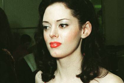 Rose McGowan fue una de las mujeres más admiradas en los 90 por su singular talento y belleza