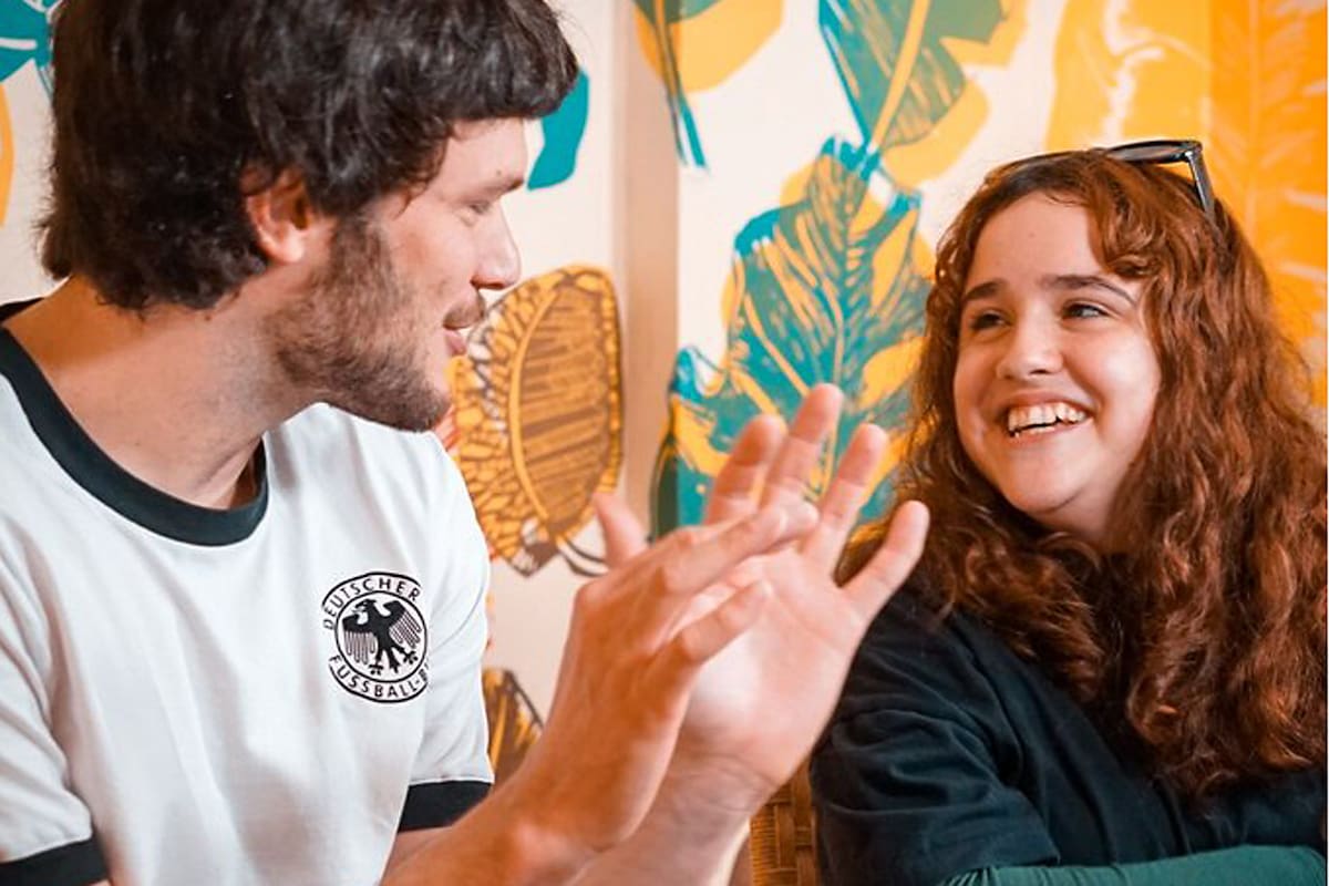 Rosendo Grobocopatel y la legisladora porteña Ofelia Fernández durante la charla por Youtube