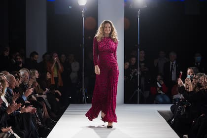 Roxana Zarecki vestida por Gino Bogani