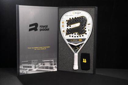 Royal Padel fabrica entre 5000 y 7500 paletas de padel, pickleball y beach tenis al mes