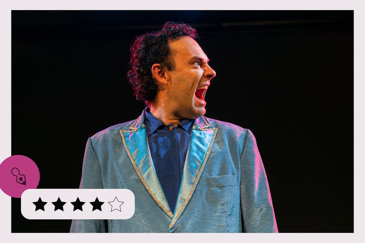 Rubén De la Torre le aporta exquisitos matices interpretativos al curioso personaje de Cómo evitar romper las cosas