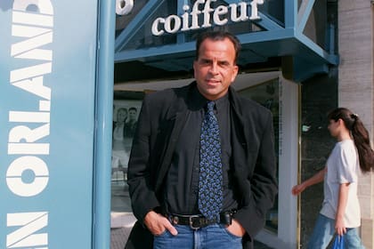 Rubén Orlando en uno de sus locales, en los noventa