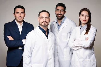 Rubén Salim Brovia, Alberto N. Ramos Vernieri, Nicolás Cerusico y Romina M. Chávez Jara, el equipo que lidera Untech.