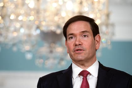 Rubio advertirá de posible acción militar si líderes de Venezuela se alejan de metas de EE. UU