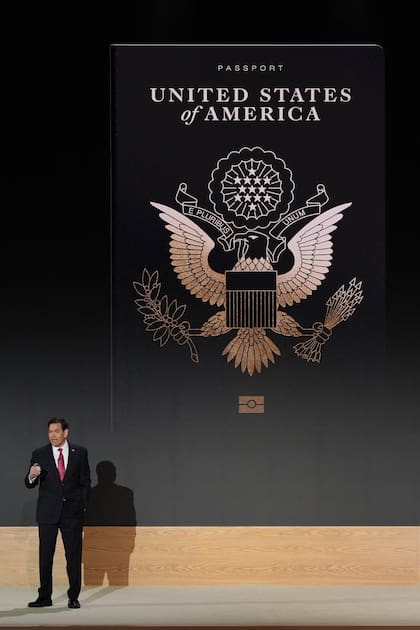 Rubio durante la presentación de Flight of the Eagle, el nuevo diseño del pasaporte estadounidense desde 2028