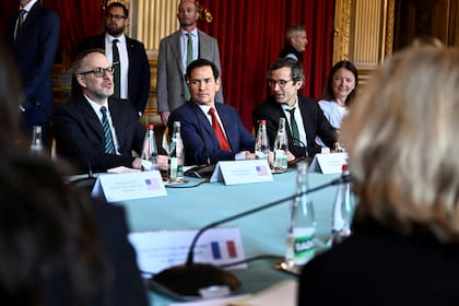 Rubio sugiere que EEUU abandonará conversaciones de paz entre Kiev y Moscú si no hay avances pronto