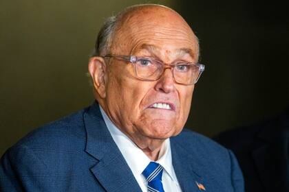 Rudy Giuliani, herido en choque vial en Nueva Hampshire