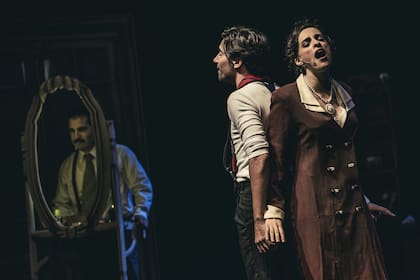 Rufianes, ambientada en el Rosario de los años 30, con Juanjo Marco, Talo Silveyra y Florencia Benítez