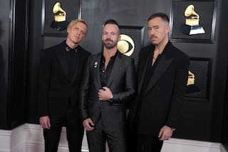 Rüfüs Du Sol logra en México el concierto más grande de su carrera y apoya a la selección mexicana