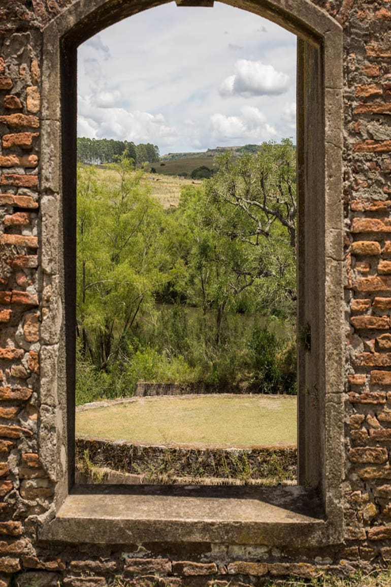 Ruinas de Cuñapiru, en las afueras de Tacuarembó, camino a Rivera