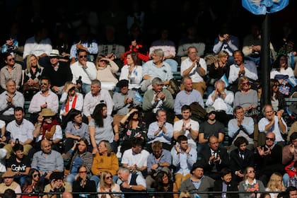 El público celebró los discursos