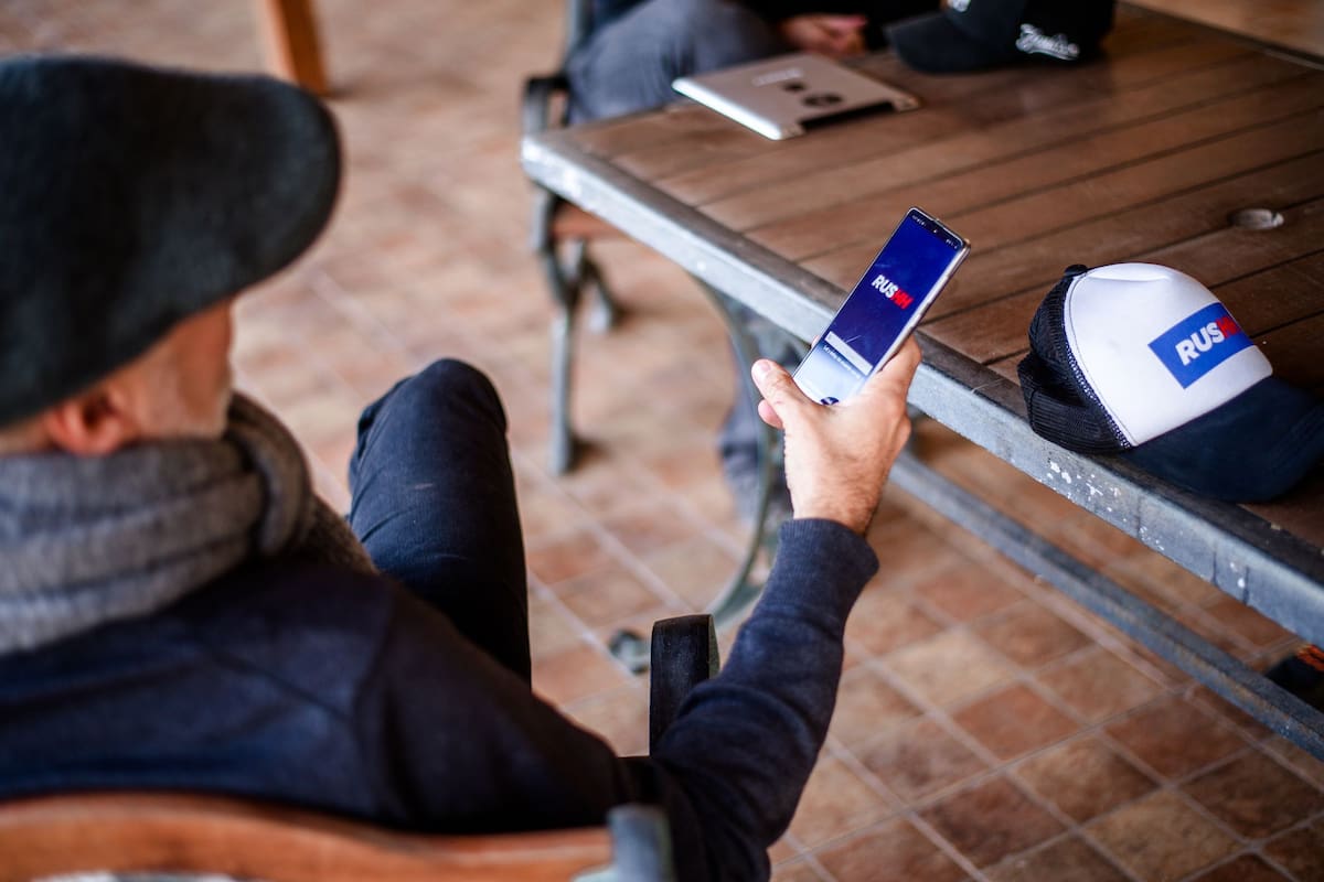 Rushh es un servicio para envío de encomiendas que nació en Santa Fe y apela a gente que ya está viajando entre ciudades y pueblos del interior