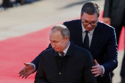 Rusia critica a su aliado Serbia por suministrar armas a Ucrania