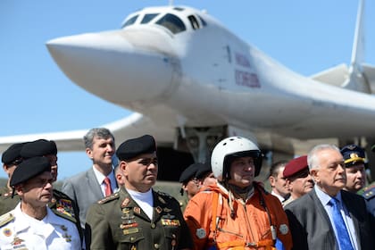 Rusia envió a Venezuela dos bombarderos con capacidad nuclear para ejercicios militares hace poco más de dos años