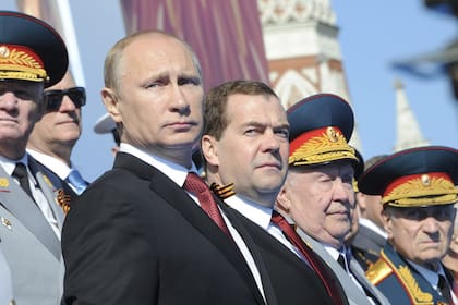 El presidente ruso Vladimir Putin durante un desfile militar en Moscú