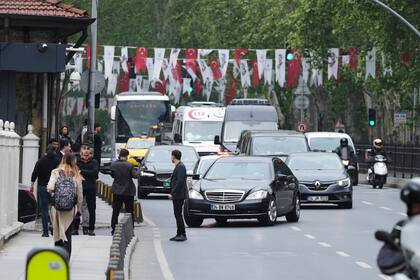 Rusia y Ucrania mantienen sus 1ras conversaciones de paz directas en 3 años entre bajas expectativas
