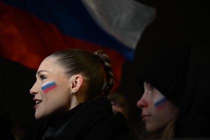 Rusos en la Plaza Roja, durante el acto de celebración de Putin