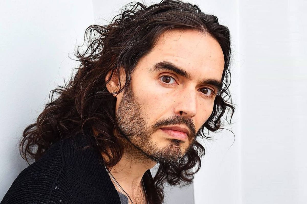 Russell Brand agradeció a todas las personas que lo siguen acompañando en el proceso