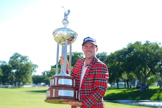 Russell Henley hace birdie en el desempate y vence a Eric Cole en Colonial tras tres birdies al final