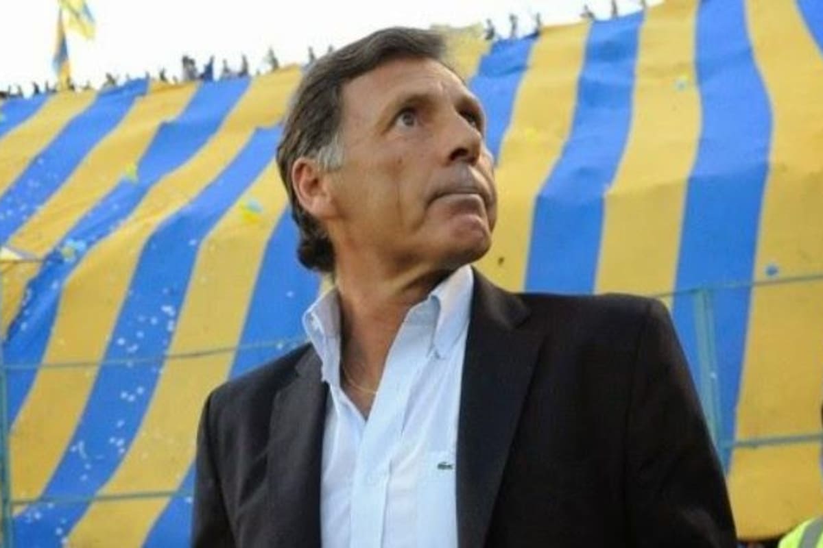 Russo, con un telón de Rosario Central de fondo. Uno de sus grandes amores