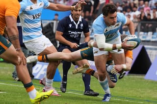 Con muchos errores de manejo, Los Pumas empujaron hasta el final, pero perdieron ante los Wallabies por 27-21